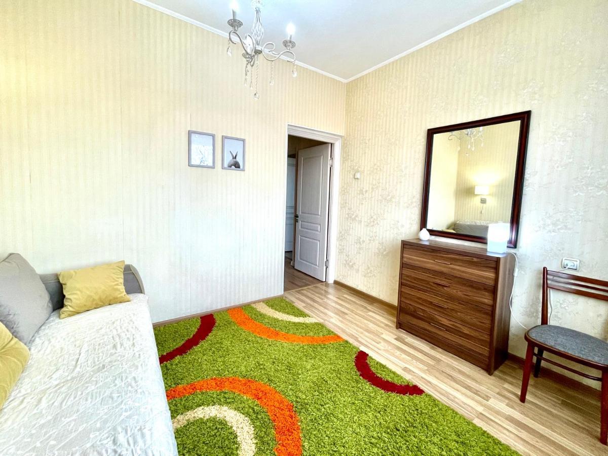 Cozy Three-Room Apartment With Mountain View Almaty Ngoại thất bức ảnh